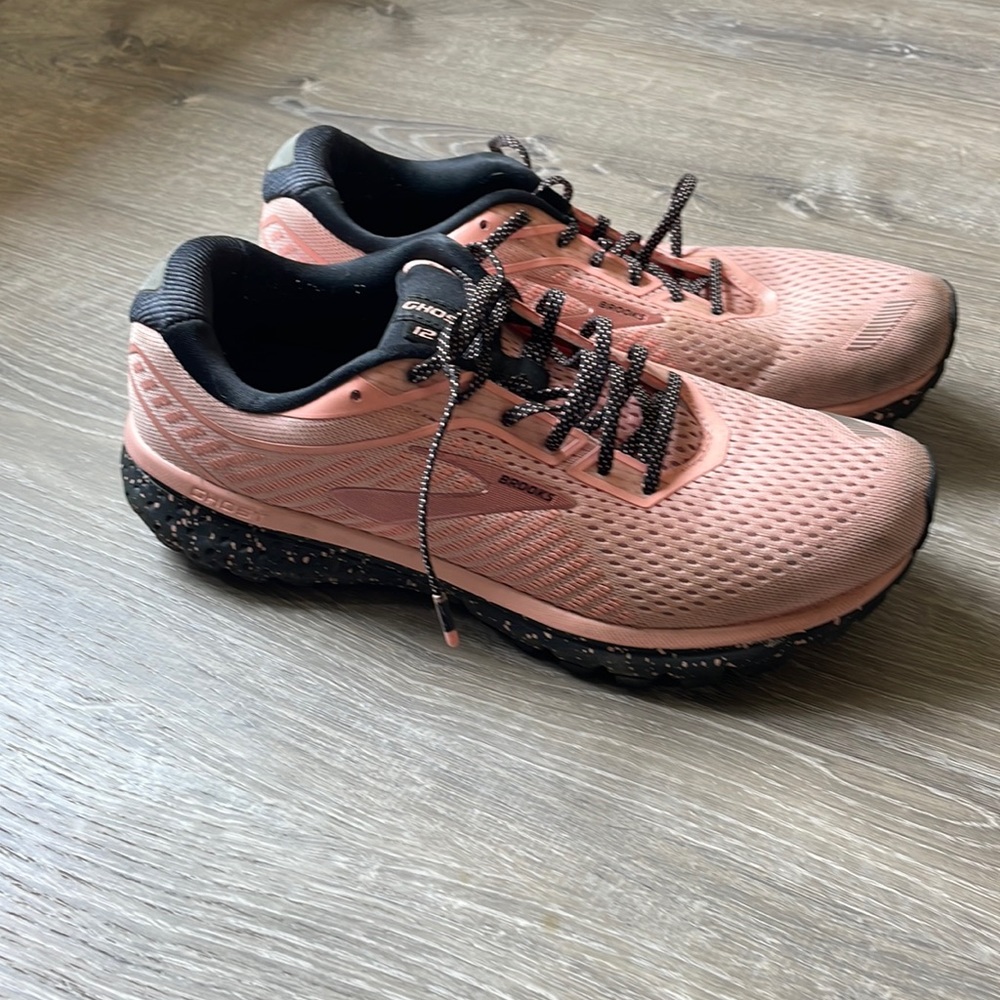 BROOKS GHOST 12